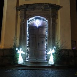 Rozsvítili strom