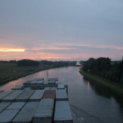 LODNÍ DŮSTOJNÍK VYPRÁVĚL O CESTÁCH PO OCEÁNECH