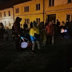 LAMPIÓNOVÝ PRŮVOD