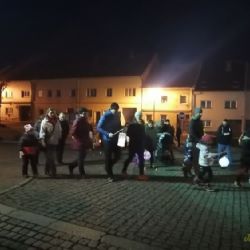 LAMPIÓNOVÝ PRŮVOD