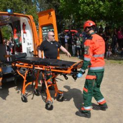 ROYAL RANGERS POMÁHÁ RANĚNÝM I ZBLOUDILÝM