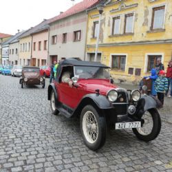ČERNOŠÍNEM PROJELY MOTO KLENOTY Z MINULÉHO STOLETÍ