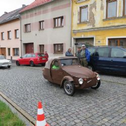 ČERNOŠÍNEM PROJELY MOTO KLENOTY Z MINULÉHO STOLETÍ