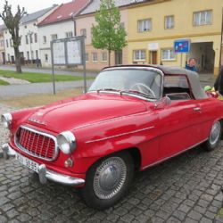 ČERNOŠÍNEM PROJELY MOTO KLENOTY Z MINULÉHO STOLETÍ