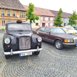 HISTORICKÁ VOZIDLA V ČERNOŠÍNĚ