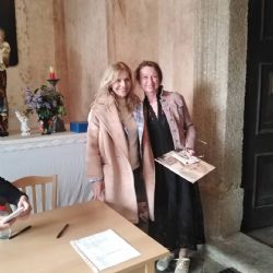 Lenka Filipová zpívala v kostele