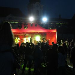 Argema v Černošíně