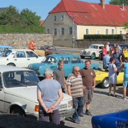 Sraz historických vozidel