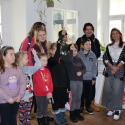 Výstava KOŘENY je vizitkou dětí ZŠ v Černošíně